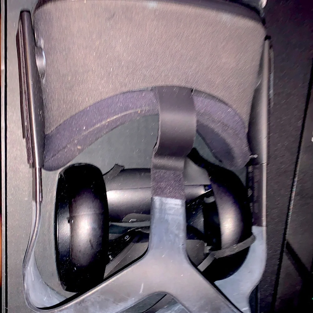 It a vr 128 gb have no charger take a usb C